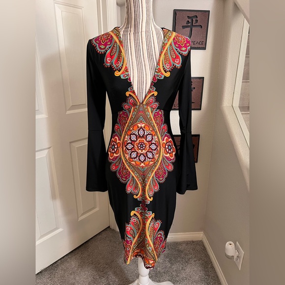 VENUS BLACK BELL SLEEVE LOW VNECK BODYCON SEXY PARTY DRESS SIZE XS - Picture 3 of 12